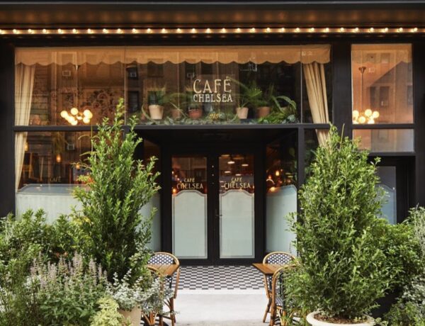 Cafe Chelsea exterior